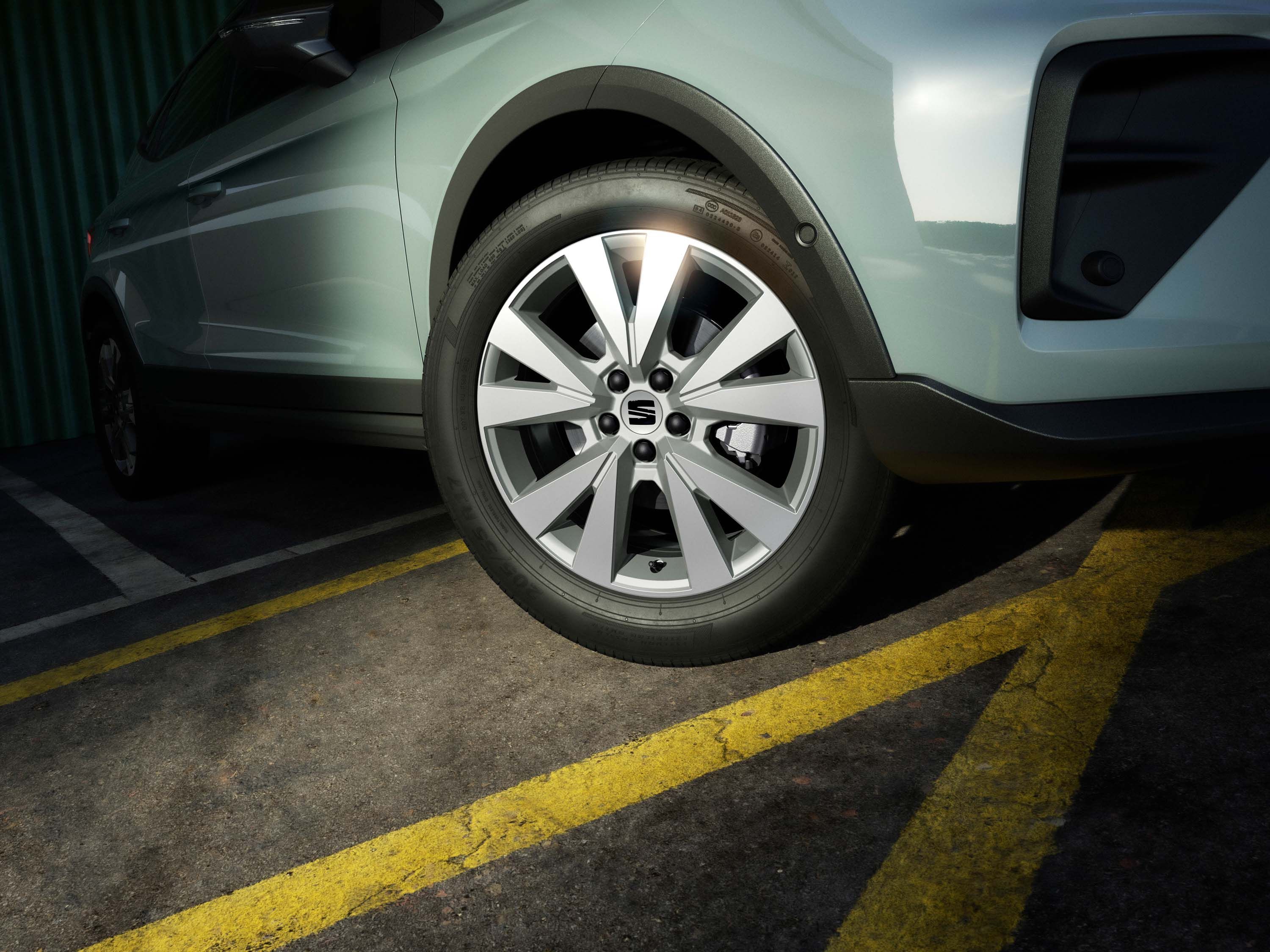 17-Zoll Dynamic Fräs-Leichtmetallfelgen des SEAT Arona